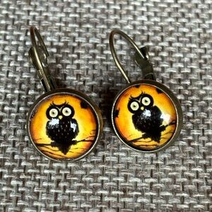 Adorable Halloween Owl Earrings - NWT